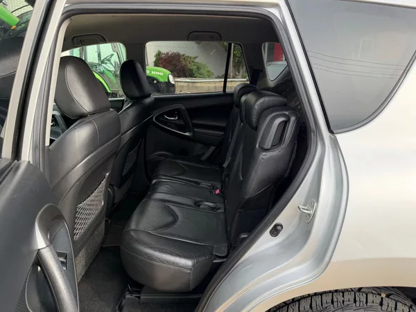 Toyota RAV4 2.2 D-CAT 110KW*4X4*71.TIS KM* - foto 15
