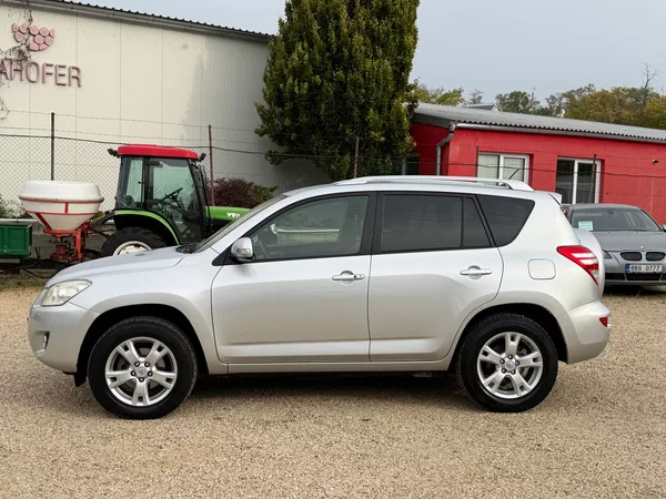 Toyota RAV4 2.2 D-CAT 110KW*4X4*71.TIS KM* - foto 2