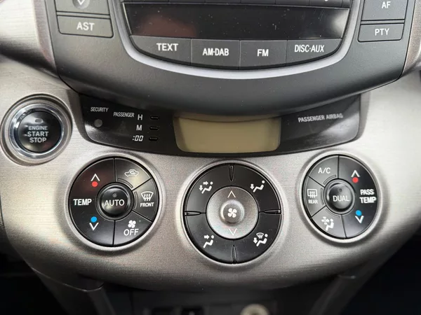 Toyota RAV4 2.2 D-CAT 110KW*4X4*71.TIS KM* - foto 24