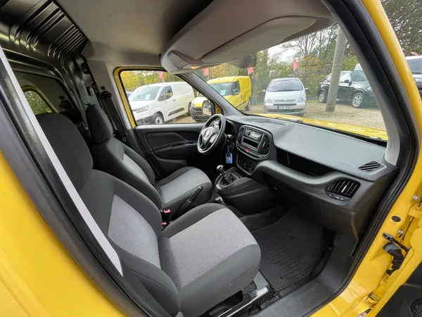 Fiat Dobló 1.6MJT 77kW*CZ*1.MAJ* Bluetoot - foto 20