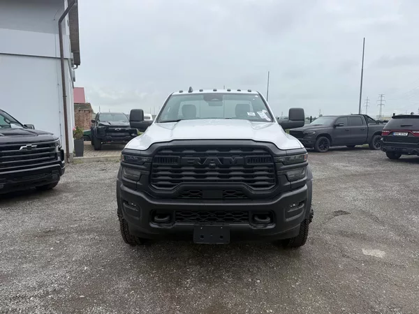 Dodge RAM 5500 Chassis Regular Cab