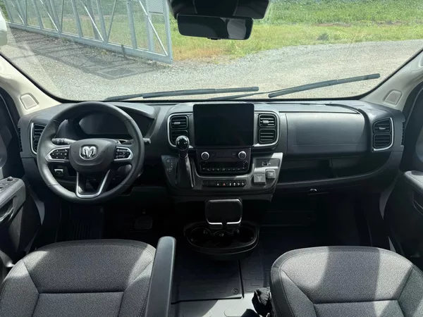 Dodge RAM 3500 SLT 3.6L V6 VVT High Roof - foto 8