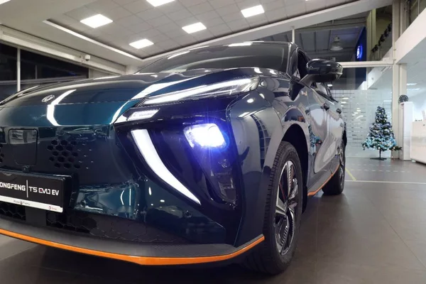 Dongfeng T5 EVO EV - foto 2