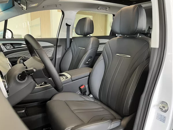 Dongfeng U-Tour Exclusive FR, černý int. - foto 15