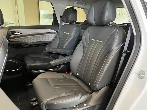 Dongfeng U-Tour Exclusive FR, černý int. - foto 16