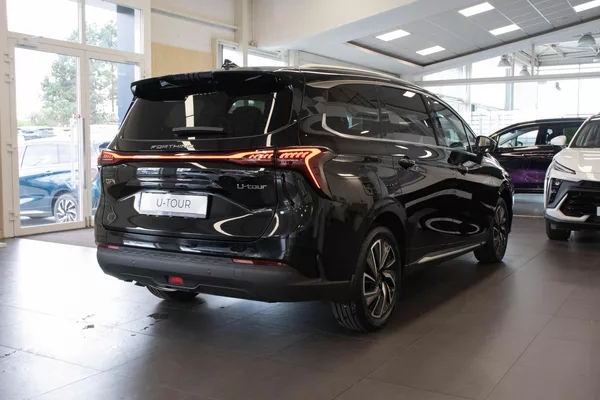 Dongfeng U-Tour Exclusive HEV, černý int. - foto 4