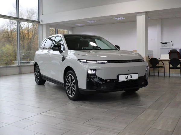 Leapmotor B10 LIFE HYBRID EV - foto 3