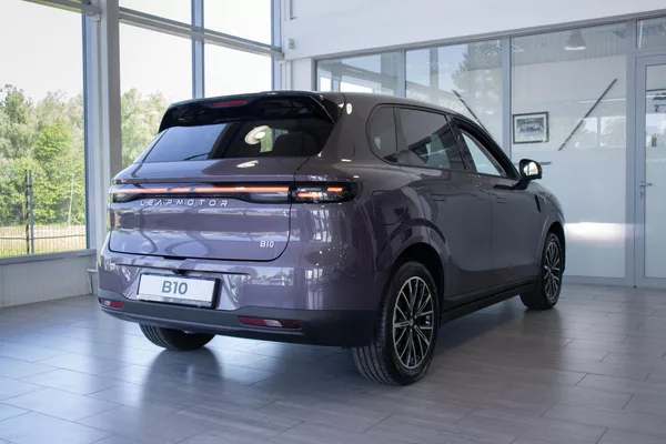 Leapmotor B10 DESIGN HYBRID EV - foto 4