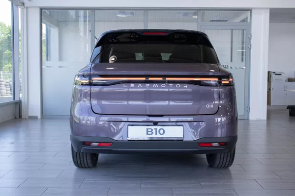 Leapmotor B10 DESIGN HYBRID EV - foto 5