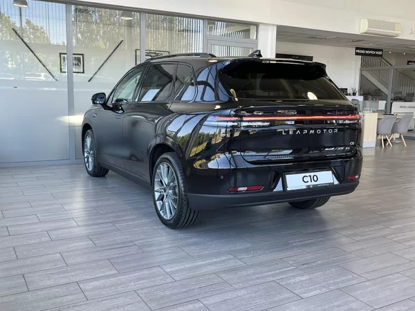 Leapmotor C10 REEV Design Hybrid EV - foto 6