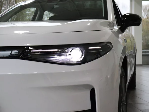 Leapmotor C10 REEV Design Hybrid EV - foto 18