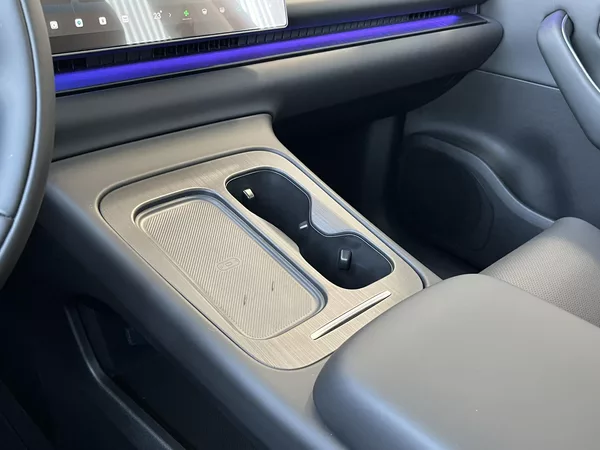 Leapmotor C10 REEV DESIGN Hybrid EV - foto 13