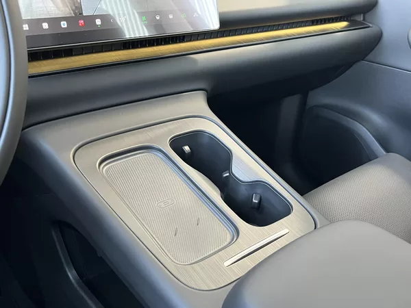 Leapmotor C10 REEV Design Hybrid EV - foto 13