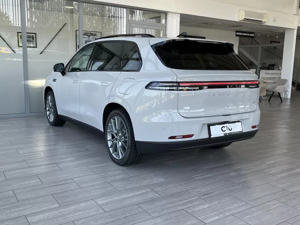 Leapmotor C10 REEV Design Hybrid EV - foto 6