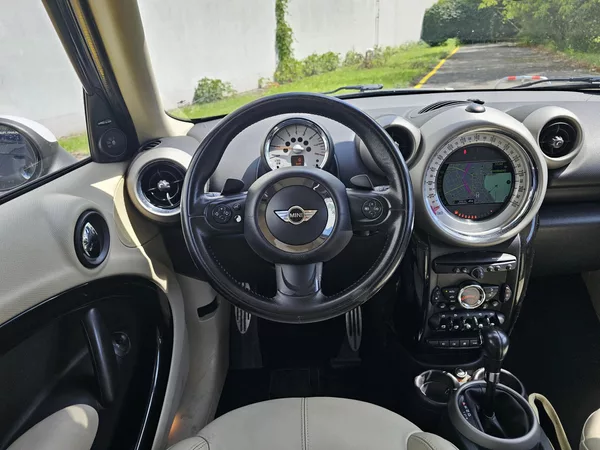 Mini Countryman S, 1.6i 135kw 4x4 automat - foto 10