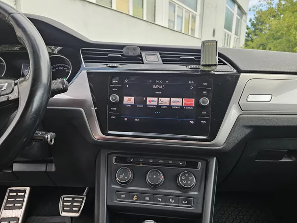 Volkswagen Touran 2.0TDI DSG - foto 11