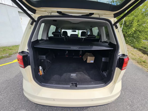 Volkswagen Touran 2.0TDI DSG - foto 17