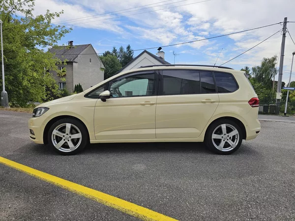 Volkswagen Touran 2.0TDI DSG - foto 2