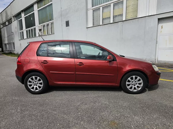 Volkswagen Golf 5 1.4TSI KLIMA - foto 6