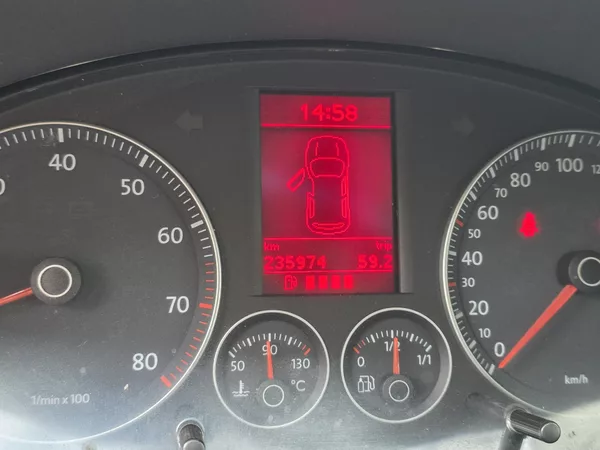 Volkswagen Touran 2.0i 80kw CNG Benzin - foto 13