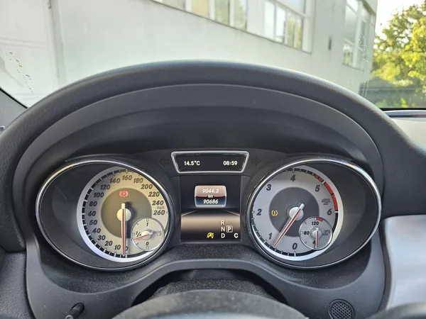 Mercedes-Benz CLA 200d - AMG - TAŽNÉ - PANORAMA - foto 12