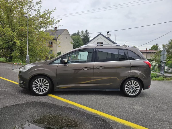 Ford Grand C-MAX 1.5 ECOBOOST-TITANIUM - foto 2