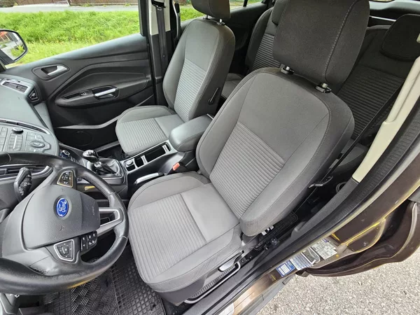 Ford Grand C-MAX 1.5 ECOBOOST-TITANIUM - foto 9