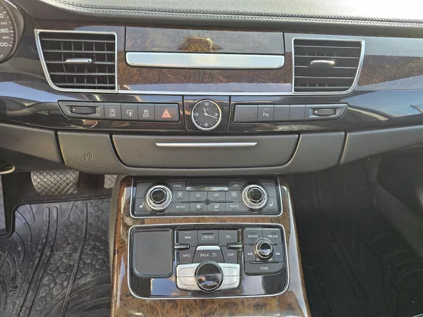 Audi A8 3.0TDI QUATTRO - foto 14