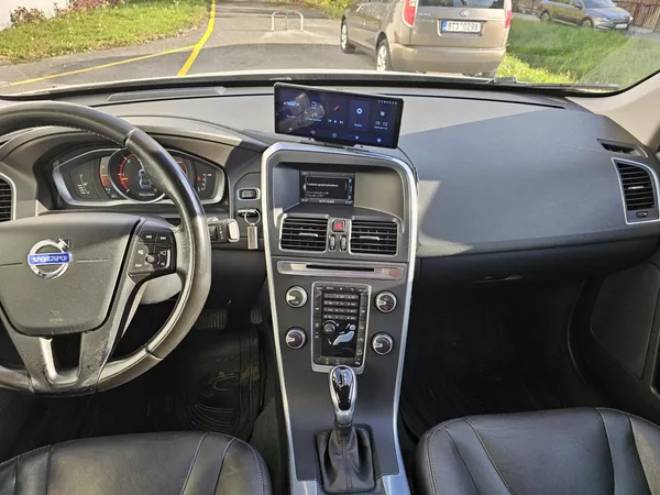 Volvo XC60 D4 AWD TAŽNÉ AUTOMAT - foto 13