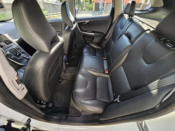 Volvo XC60 D4 AWD TAŽNÉ AUTOMAT - foto 14