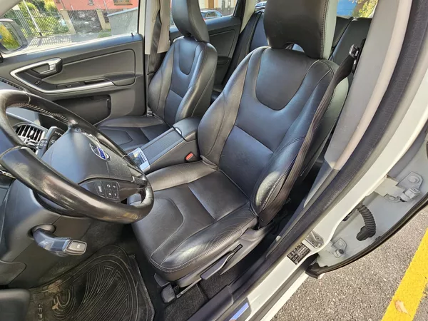 Volvo XC60 D4 AWD TAŽNÉ AUTOMAT - foto 9
