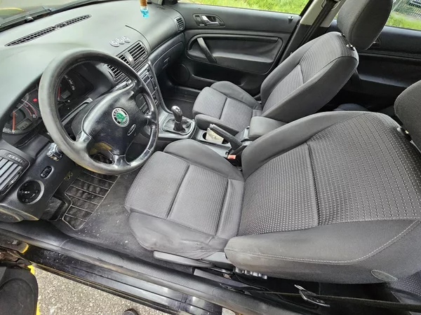 Škoda Superb 1 1.9TDI - foto 9