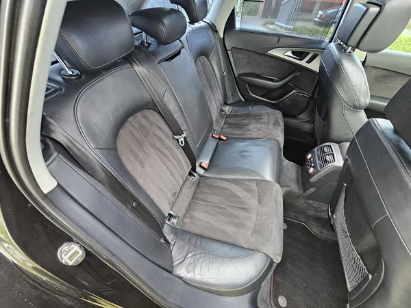 Audi A6 Avant 3.0TDI ŠIBR AUTOMAT 4X4 - foto 17