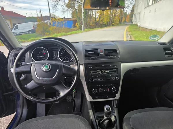 Škoda Yeti 2.0 TDi 81kw - foto 13