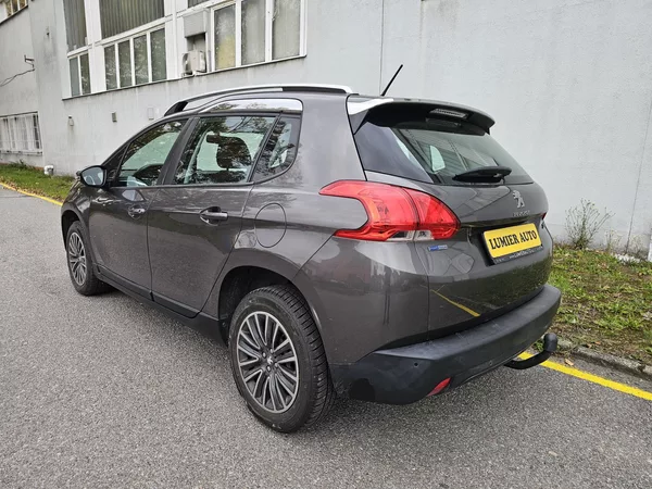 Peugeot 2008 1.2i TAŽNÉ - foto 3