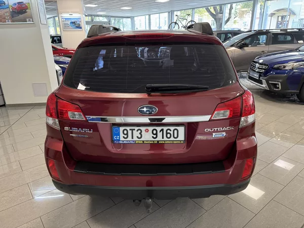 Subaru Outback 2.0D Comfort Cross Line CVT,CZ - foto 4