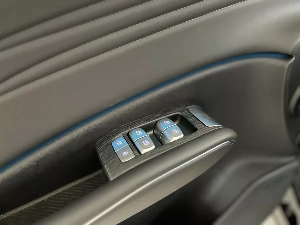 Omoda PHEV PREMIUM - foto 18