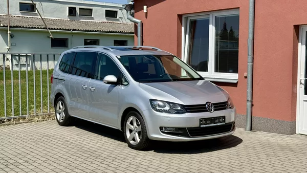 Volkswagen Sharan 2.0TSi*147kW*DSG*7MÍST*WEBASTO - foto 25