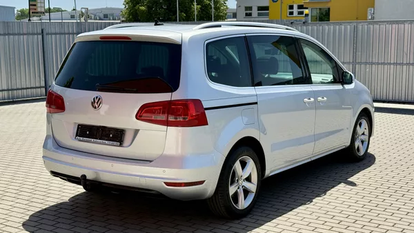 Volkswagen Sharan 2.0TSi*147kW*DSG*7MÍST*WEBASTO - foto 4