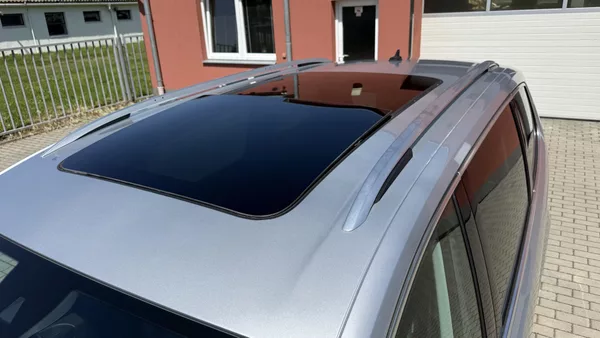 Volkswagen Sharan 2.0TSi*147kW*DSG*7MÍST*WEBASTO - foto 7
