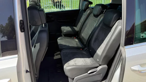 Volkswagen Sharan 2.0TSi*147kW*DSG*7MÍST*WEBASTO - foto 9