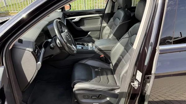 Volkswagen Touareg 3.0TDi*210kW*EXKLUSIVE* - foto 14