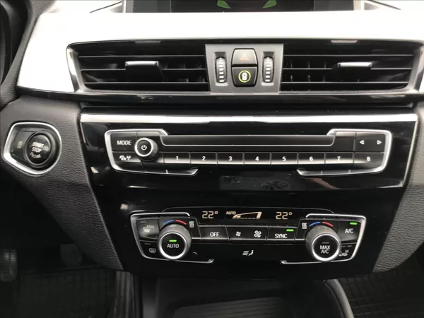 BMW X1 2,0 XDRIVE 4x4 - foto 12