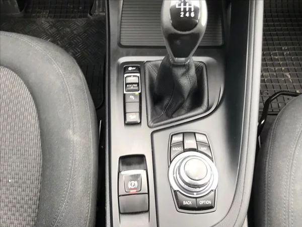 BMW X1 2,0 XDRIVE 4x4 - foto 13