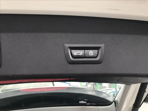 BMW X1 2,0 XDRIVE 4x4 - foto 16