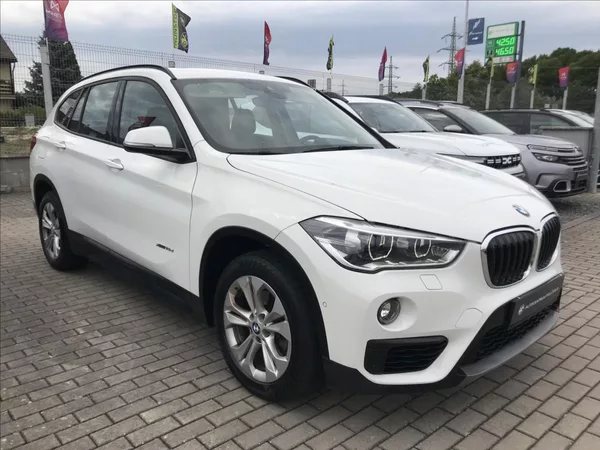 BMW X1 2,0 XDRIVE 4x4 - foto 3