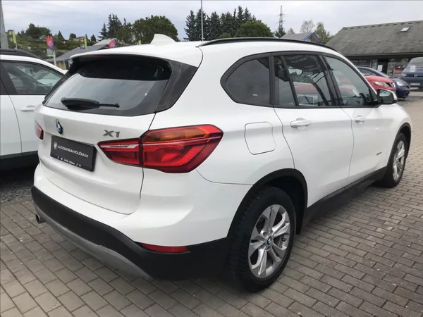 BMW X1 2,0 XDRIVE 4x4 - foto 4