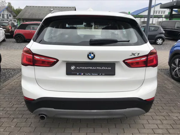 BMW X1 2,0 XDRIVE 4x4 - foto 5