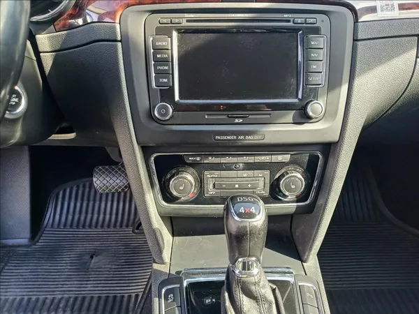 Škoda Superb 2,0 DSG 4x4 - foto 10