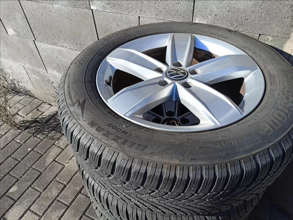 Volkswagen Tiguan 2,0 2.0 TDI 110 kW DSG Automa - foto 14